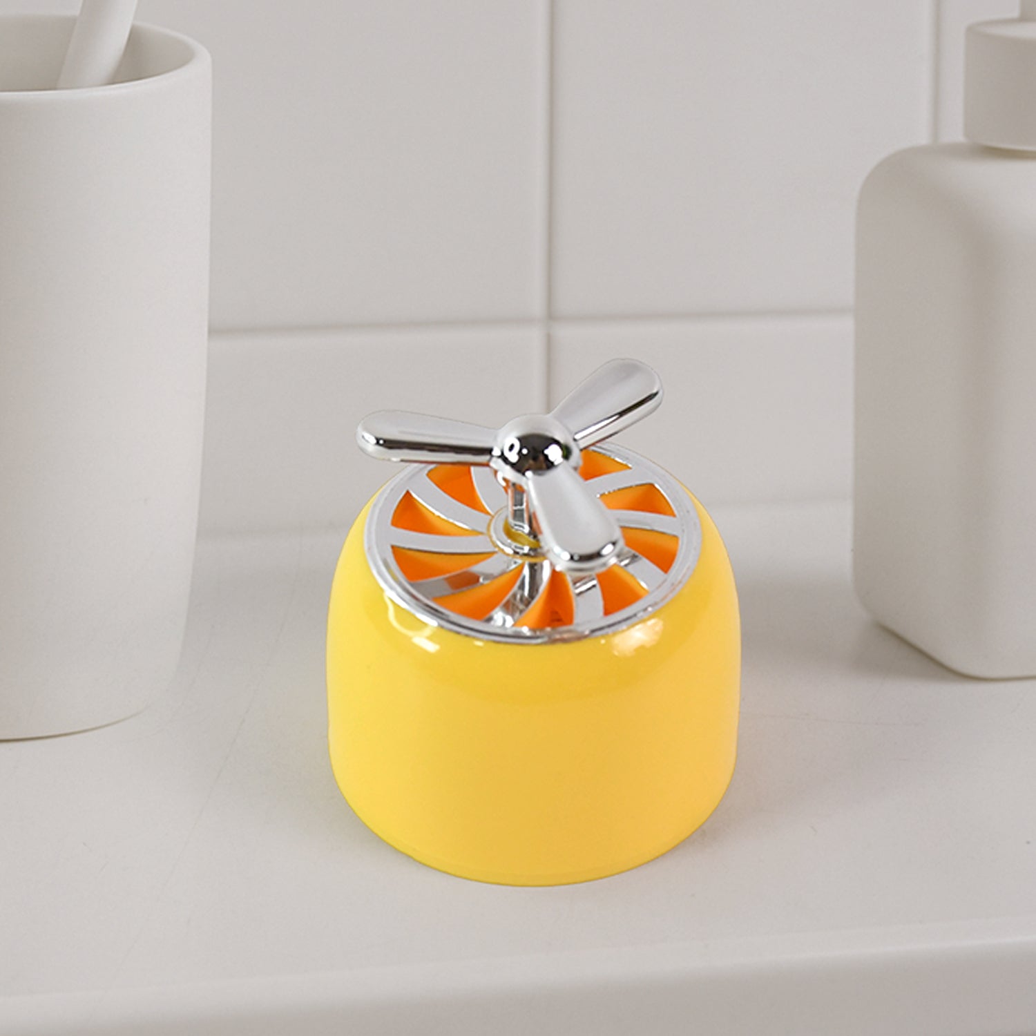 Stylish Mini Propeller Shape Car Dashboard Air Freshener